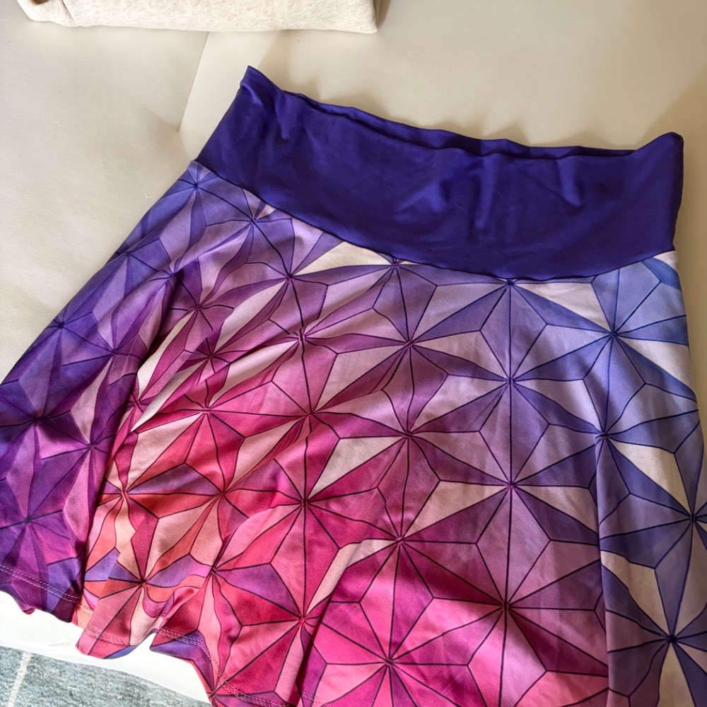 Epcot skater skirt - Picture 4 of 5